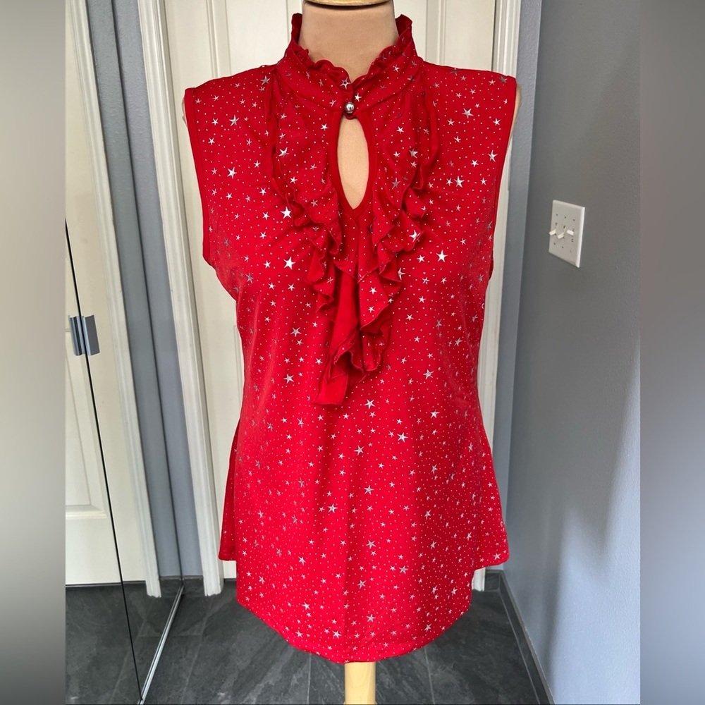 Cocomo Women's Red & Gold Star Print Sleeveless Top Size XL Stretch Ruffle Tank